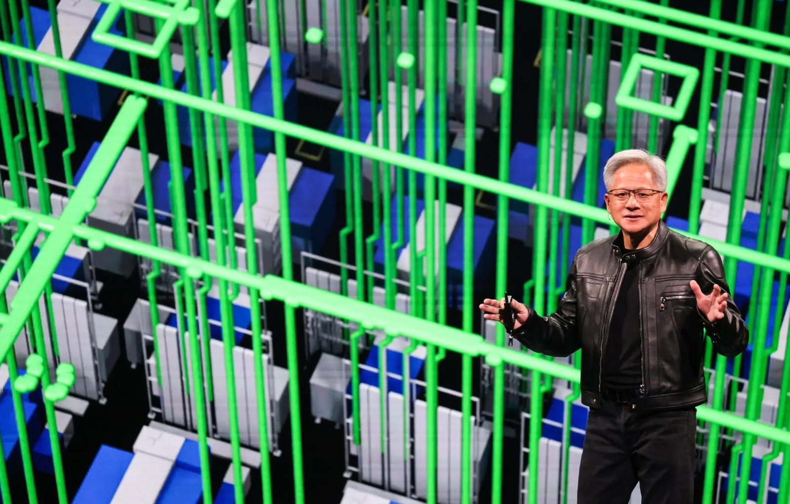 黄仁勋:拿 AI 当裁员借口太敷衍 有 CEO 在装聪明