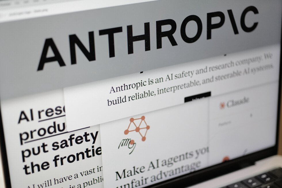 🤖 美国官员称 Anthropic Mythos