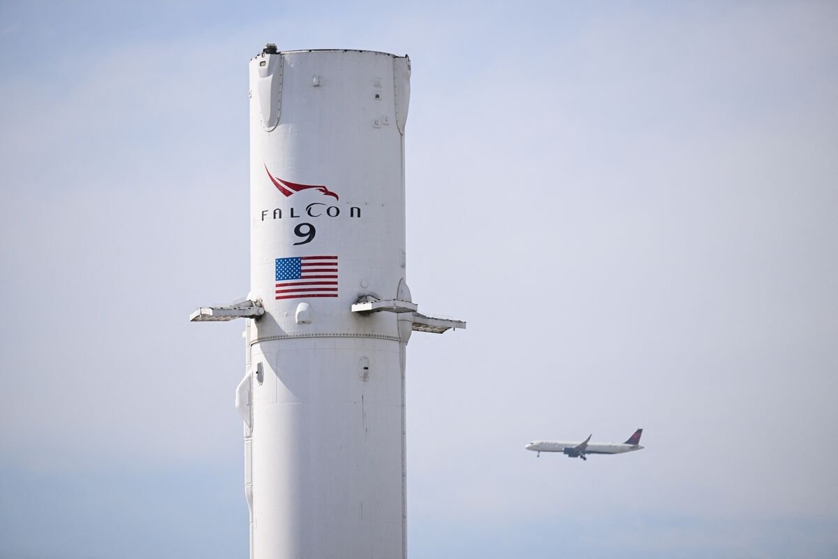 SpaceX 拒接 Falcon 9 远期订单,
