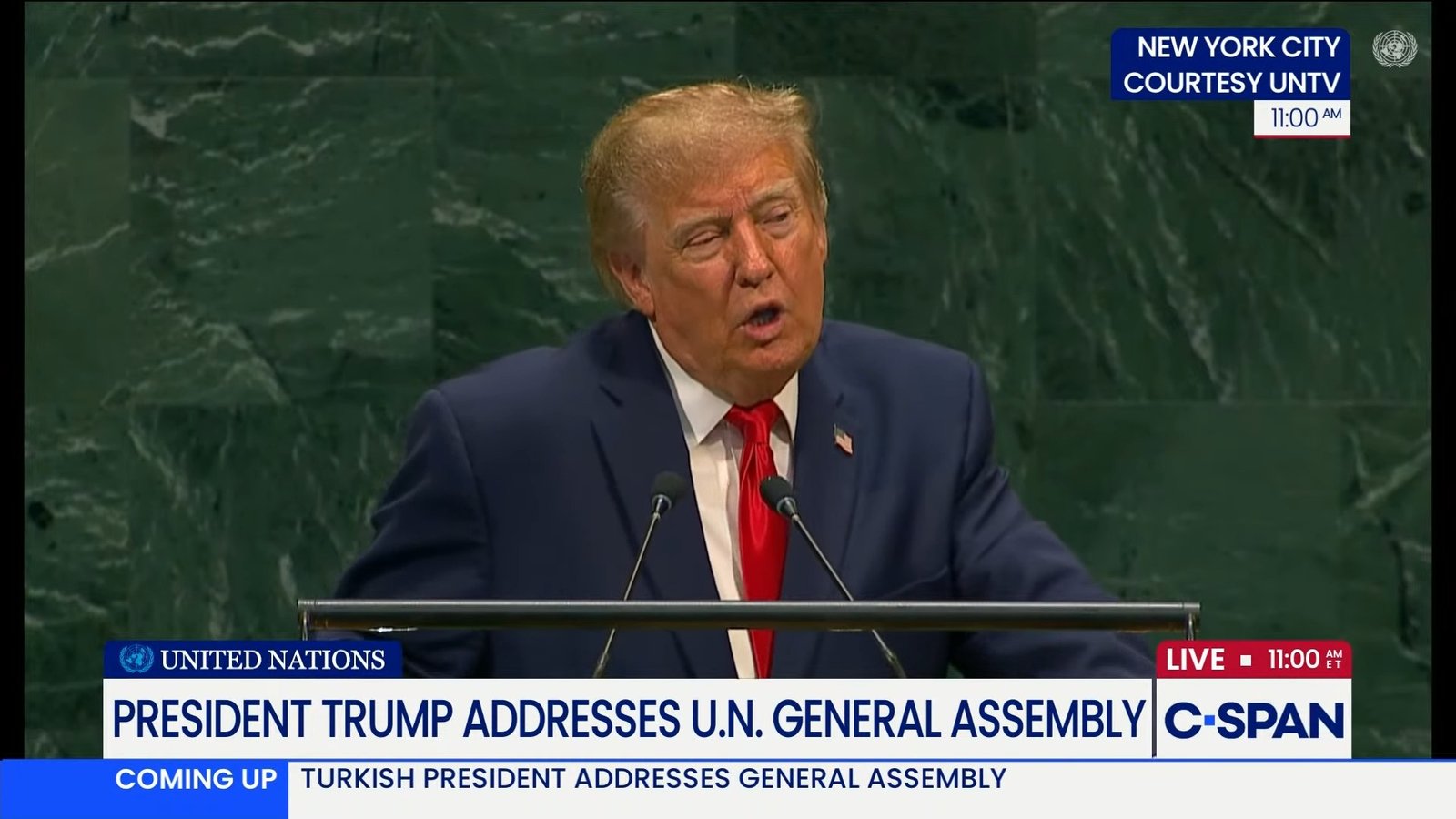 特朗普称美国将把 AI 改称“超级智能”