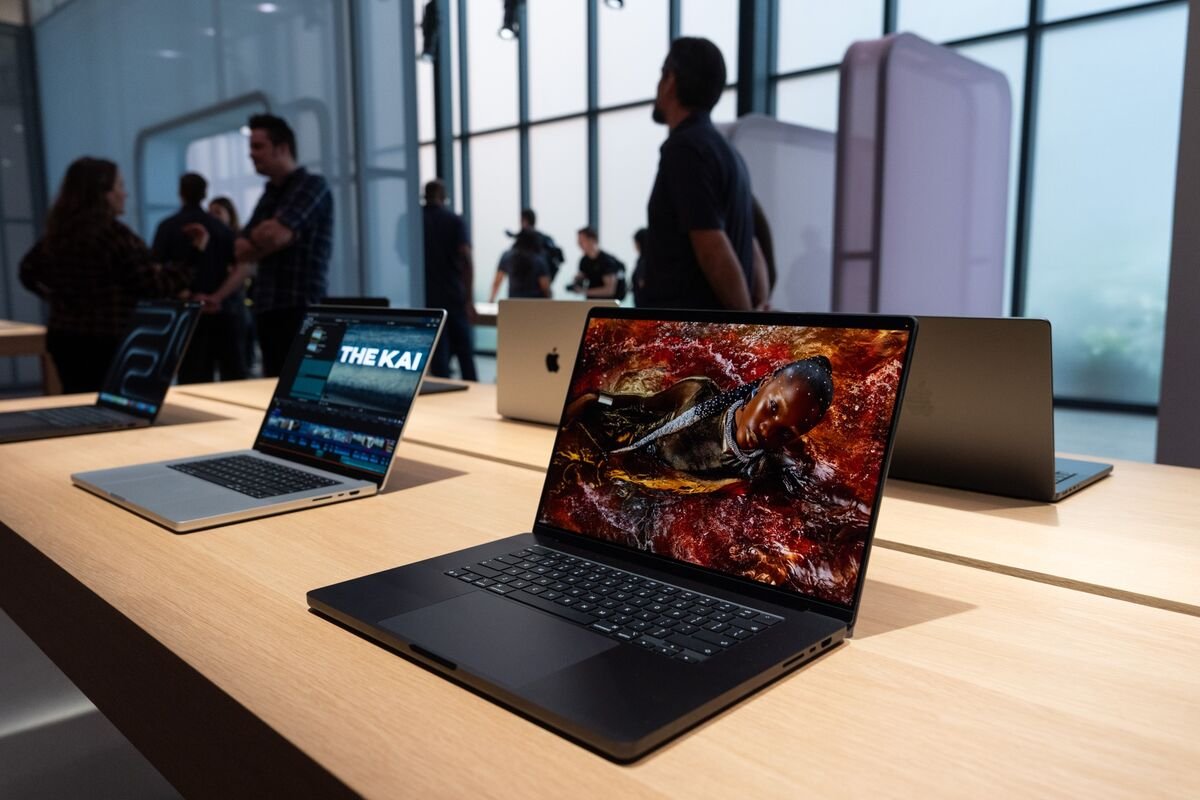 🍏 苹果将于周三发布首款触屏 MacBook Pro
